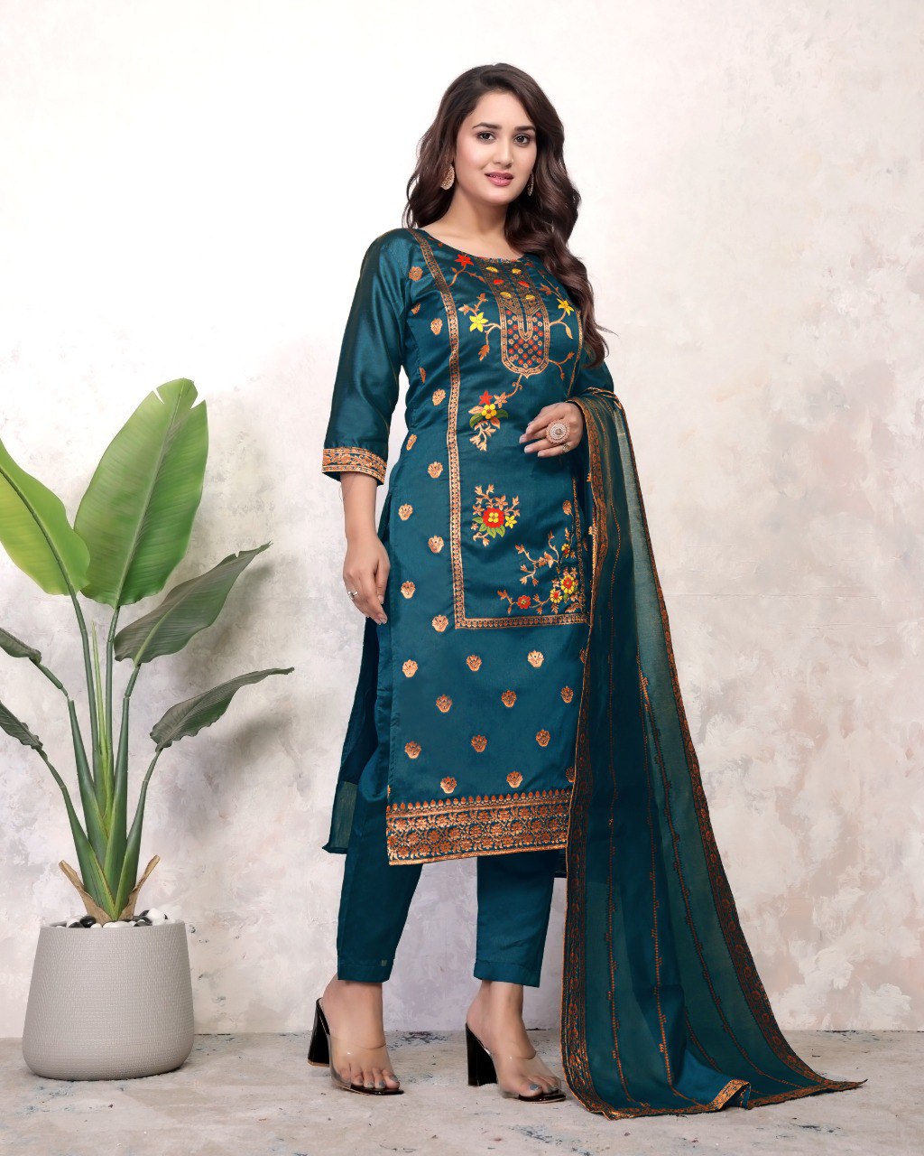 Introducing New Kurti Dupatta & Bottom Set πβ¨